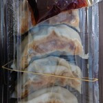 餃子市場 - 手作りジャンボ焼き餃子