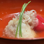 とり茶太郎 - アイコトマトと比内地鶏胸肉の腕　