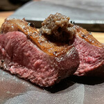 とり茶太郎 - 小鳩のロースト シャンピニオンソース