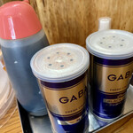 麺とび六方 - 卓上調味料