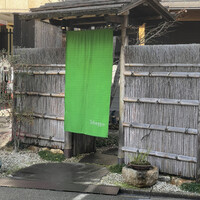 Selvaggio - 緑の暖簾がインパクトあります