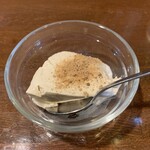 Makana-Iya Rafutei - デザート（黒糖のムース）