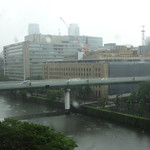 フェスティバルホール - ホワイエの窓から、南東方向。