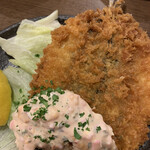 煮込みや　みよし - 肉厚アジフライ