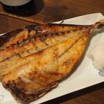 卓 - アジ開きその２