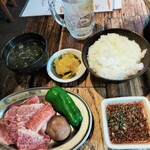 Mangetsu - 黒毛和牛カルビ定食