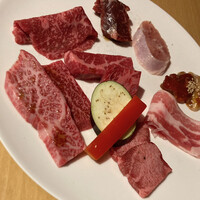 近江うし焼肉 にくTATSU 銀座店 - 