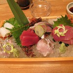 酒菜と炭 てりや - 刺身盛り合わせ