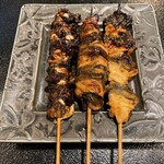 川昌 - 左からホルモン・ヒレ・カブト