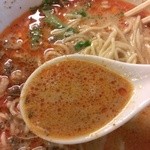 四川担担麺 阿吽 - 辛く円やかでスパイシーな最高の担々麺スープ！