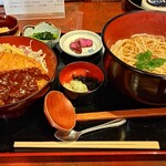 195311742 - ランチ　ソース豚かつ丼と稲庭うどんのセット