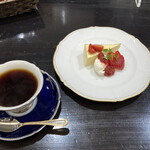 神戸 萩原珈琲店 - いちごとチーズケーキと珈琲はエチオピアモカ