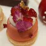 ガストロノミー ジョエル・ロブション - ミニャルディーズ 