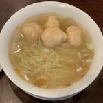 Chuugokusai Shoukouen - 海老ワンタン麺（デザート付）980円