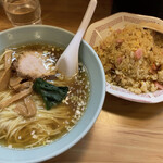 留園 - ラーメン＆半チャーハンセット 1,000円