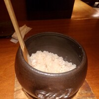 魚匠 銀平 心斎橋店 - 自慢の鯛めし、残ったらおにぎりにして持ち帰りできます
