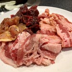 焼肉＆グルメバイキングかたおか - 