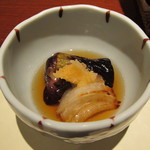 味すゞ亭 穏香 - 茄子と新玉ねぎの煮浸しです