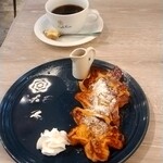 Cafe Eve - フレンチトーストと珈琲1496円