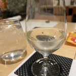笑家 - 日本酒はワイングラスで♡