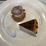 ポンヌフ - デザート。シュークリームとチーズケーキ。
