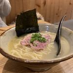 焼とりダービー - 鶏白湯ラーメン　　　880円