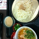 Nakau - まさかのうどんコンビ第二弾　ごまだれうどんはあんまりおいしくない。