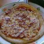 Saizeriya - サラミとパンチェッタのピザ