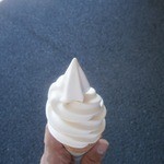 ふらの牛乳ソフトクリーム②さすが優良ソフト！溶けるの早い！