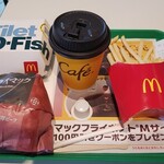 Mc Donalds - 炙り醤油風ベーコントマト肉厚ビーフセット、単品フィレオフイッシュ。