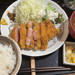 Tonkatsu Namihei - ロースカツ定食(1,480円)