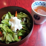 桜坊 - ランチセットのサラダとスープ