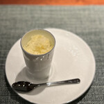 蒼 - ハールレモネのグラニテ。
      デザートとして、たっぷりいただいてもいいぐらい♪