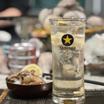 立川CLAMS - 牡蠣専用ボウモアハイボール 750円。