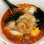 焼鳥倉沢屋 - 冷麺の麺？　きしめんみたいな平べったい麺。