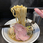 陽はまたのぼる - 濃厚煮干しそば 太麺になった