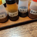 とんかつ石亭 - ソース各種