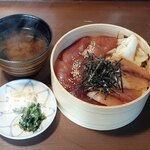 海老丸 - 2色てこね寿司(マグロとブリ)