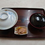 大和屋 - ●奥美濃カレーカツ丼　1,000円
            
            ○漬物
            よく漬かってる味わい