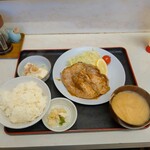 御食事処 こだま - 豚生姜焼き定食