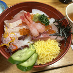 Echizen Gani Yama Ni Suis An - 海鮮丼