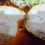 らぁ麺屋 武市商店 - チャーシュー
