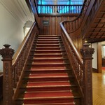 富士屋ホテル - クラシックな階段。