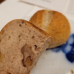ザ・フジヤ - くるみと全粒粉パン。
