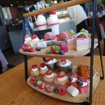 patisserie cafe enough - 