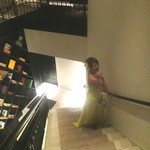 LUGALIS - 店内へのアプローチ、本日お誕生日の主役の登場です！