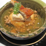 Kawashou - 【湯葉と鰻厚揚げ豆腐のブランデーあん】国産鰻と自家製厚揚げと湯葉に、ブランデーを利かせた和風あん仕立てです。