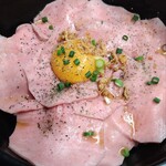 Tanjirou - 牛たんのローストビーフ丼