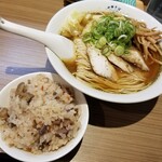 Rock’anDo - クロコダイル中華そば＋鶏と蓮根の炊き込みご飯