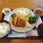 RockCafe - ワンコインランチ キチン竜田 白ご飯 大盛り